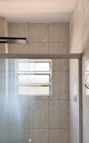 Casa para alugar com 70m², 4 quartos e 2 vagas Casa para alugar com 70m², 4 quartos e 2 vagasBanheiro Social 1