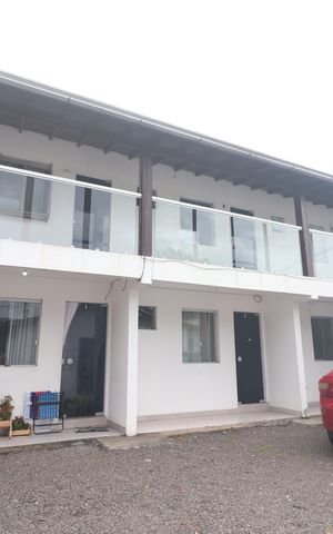 Casa de condomínio para alugar com 290m², 9 quartos e 4 vagasFachada do bloco kit net 03