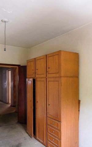 Casa à venda com 303m², 5 quartos e 3 vagasQuarto 2 casa 2