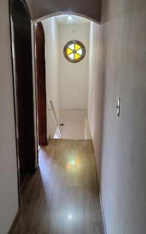 Casa à venda com 147m², 4 quartos e 2 vagas Casa à venda com 147m², 4 quartos e 2 vagasCorredor