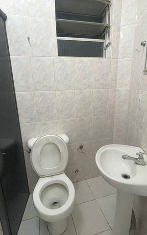 Studio para alugar com 35m², 1 quarto e sem vaga Studio para alugar com 35m², 1 quarto e sem vagaBanheiro