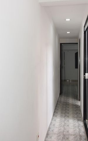 Casa para alugar com 250m², 5 quartos e 1 vagaCorredor