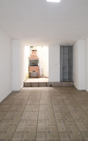 Casa para alugar com 250m², 5 quartos e 1 vagaÁrea de serviço/Área gourmet