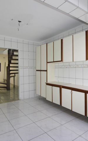 Casa para alugar com 250m², 5 quartos e 1 vagaCozinha