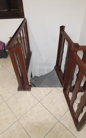 Casa para alugar com 250m², 5 quartos e 1 vagaEscada