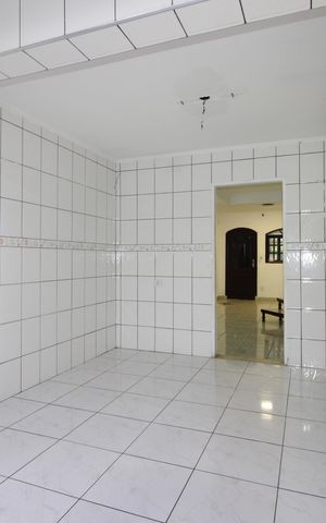 Casa para alugar com 250m², 5 quartos e 1 vagaCozinha