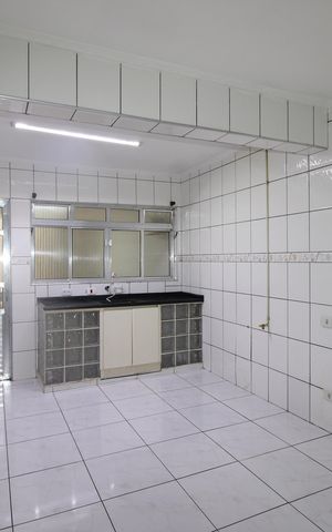 Casa para alugar com 250m², 5 quartos e 1 vagaCozinha