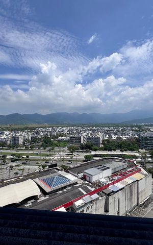 Apartamento à venda com 98m², 2 quartos e 1 vaga Apartamento à venda com 98m², 2 quartos e 1 vagaVaranda - Vista