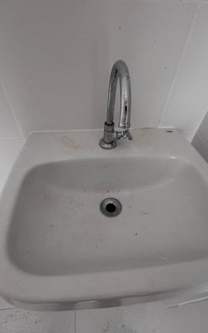 Apartamento à venda com 98m², 2 quartos e 1 vaga Apartamento à venda com 98m², 2 quartos e 1 vagaBanheiro Social