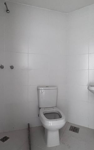 Apartamento à venda com 98m², 2 quartos e 1 vaga Apartamento à venda com 98m², 2 quartos e 1 vagaBanheiro Social