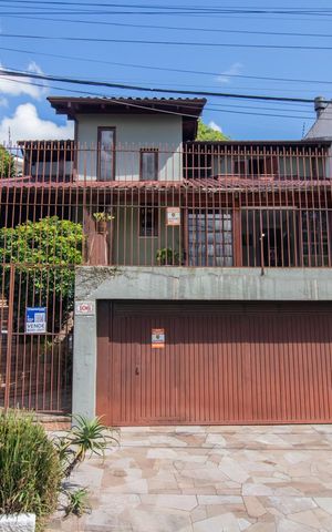 Casa à venda com 208m², 3 quartos e 3 vagasFachada