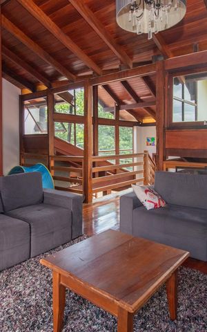Casa à venda com 208m², 3 quartos e 3 vagasSala 2