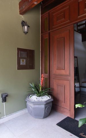 Casa à venda com 208m², 3 quartos e 3 vagasEntrada