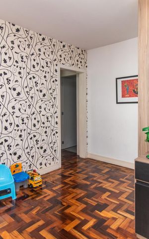 Casa à venda com 208m², 3 quartos e 3 vagasEscritório