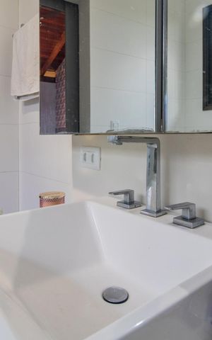 Casa à venda com 208m², 3 quartos e 3 vagasBanheiro do Quarto 1