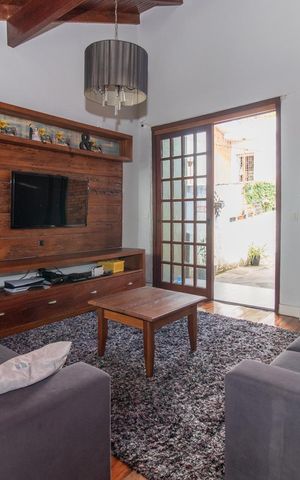 Casa à venda com 208m², 3 quartos e 3 vagasSala 2