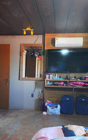 Casa à venda com 300m², 5 quartos e 2 vagasSuíte