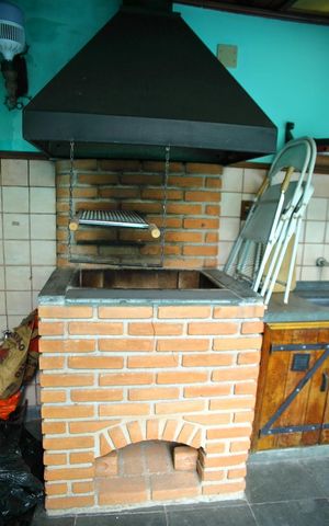 Casa à venda com 184m², 3 quartos e 3 vagasQuintal/Churrasqueira 