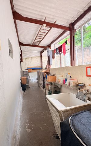Casa à venda com 160m², 5 quartos e 5 vagasÁrea de Serviço/Cozinha - Casa 1