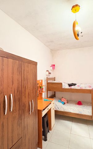 Casa à venda com 160m², 5 quartos e 5 vagasQuarto 1 - Casa 2