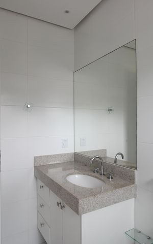 Casa de condomínio para alugar com 200m², 3 quartos e 2 vagasBanheiro da suíte 1