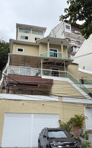 Casa de condomínio para alugar com 200m², 3 quartos e 2 vagas Casa de condomínio para alugar com 200m², 3 quartos e 2 vagasFachada