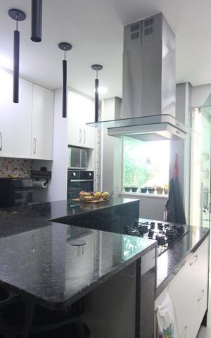 Casa de condomínio para alugar com 200m², 3 quartos e 2 vagasCozinha