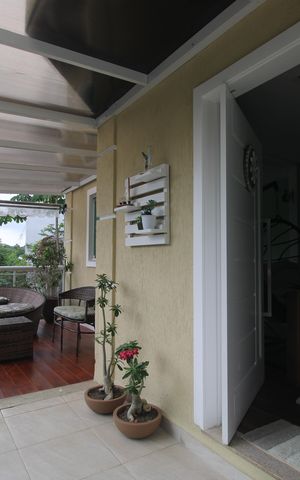 Casa de condomínio para alugar com 200m², 3 quartos e 2 vagasSala - Varanda