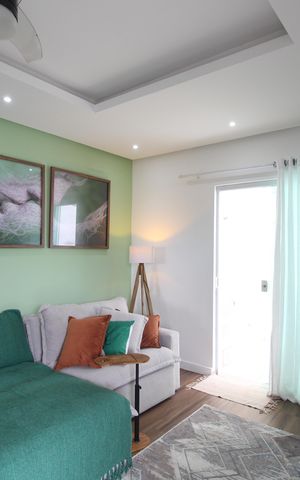 Casa de condomínio para alugar com 200m², 3 quartos e 2 vagasSala