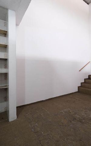 Casa à venda com 80m², 1 quarto e sem vagaCozinha e Área de Serviço