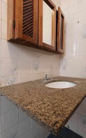 Casa à venda com 80m², 1 quarto e sem vagaBanheiro