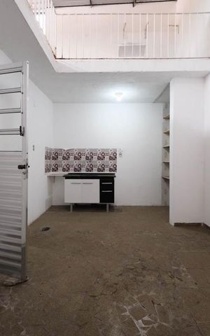 Casa à venda com 80m², 1 quarto e sem vagaCozinha e Área de Serviço