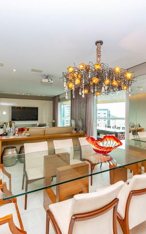 Apartamento à venda com 216m², 4 quartos e 4 vagas Apartamento à venda com 216m², 4 quartos e 4 vagasSala