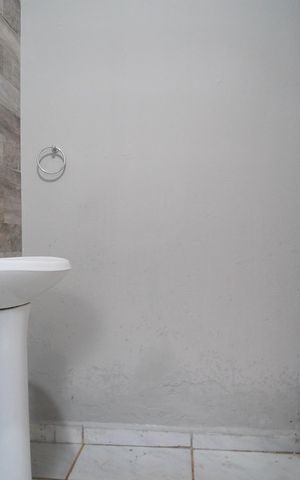 Casa para alugar com 50m², 2 quartos e 2 vagasBanheiro