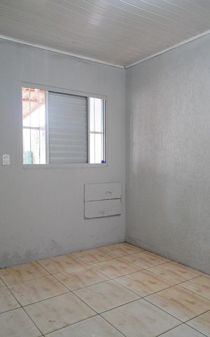 Casa para alugar com 50m², 2 quartos e 2 vagasSala/Cozinha