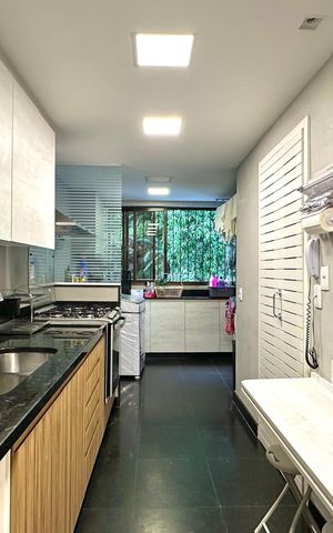 Apartamento à venda com 250m², 3 quartos e 2 vagas