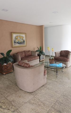 Apartamento à venda com 300m², 3 quartos e 2 vagasÁrea comum - Hall de entrada