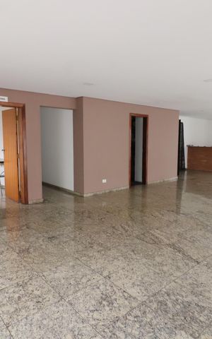 Apartamento à venda com 300m², 3 quartos e 2 vagasÁrea comum - Salão de festas