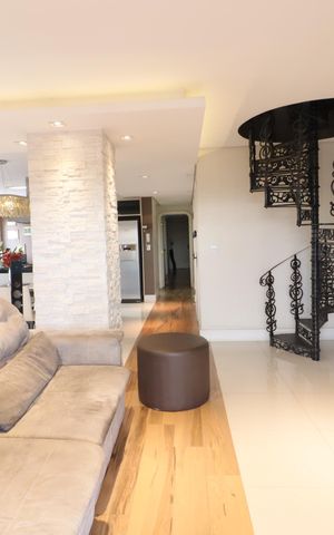 Apartamento à venda com 300m², 3 quartos e 2 vagasSala