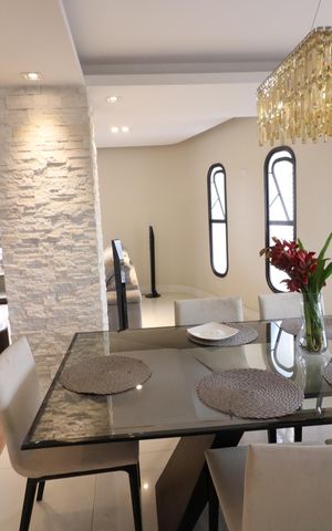 Apartamento à venda com 300m², 3 quartos e 2 vagasSala