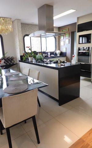 Apartamento à venda com 300m², 3 quartos e 2 vagasSala