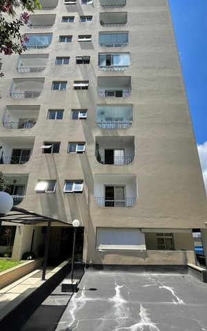 Apartamento à venda com 56m², 2 quartos e 1 vaga Apartamento à venda com 56m², 2 quartos e 1 vagaFachada do bloco