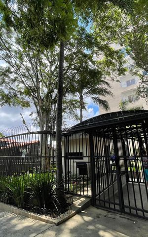 Apartamento à venda com 56m², 2 quartos e 1 vaga Apartamento à venda com 56m², 2 quartos e 1 vagaFachada e portaria