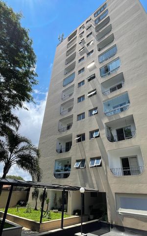 Apartamento à venda com 56m², 2 quartos e 1 vaga Apartamento à venda com 56m², 2 quartos e 1 vagaFachada do bloco
