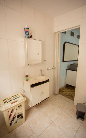 Casa à venda com 136m², 3 quartos e 1 vaga Casa à venda com 136m², 3 quartos e 1 vagaBANHEIRO