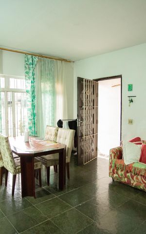 Casa à venda com 136m², 3 quartos e 1 vaga Casa à venda com 136m², 3 quartos e 1 vagaSALA