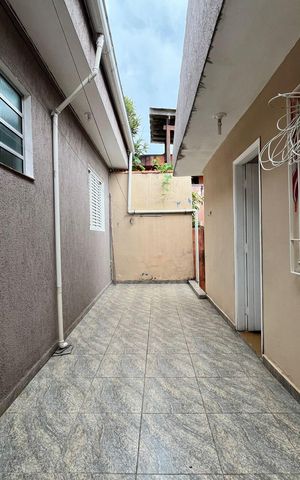 Casa para alugar com 205m², 3 quartos e 2 vagas Casa para alugar com 205m², 3 quartos e 2 vagasÁrea externa