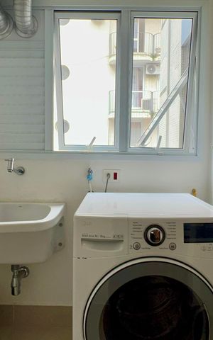 Apartamento à venda com 127m², 3 quartos e 1 vagaÁrea de Serviço