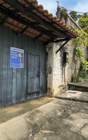 Casa de condomínio à venda com 202m², 3 quartos e 2 vagasFachada