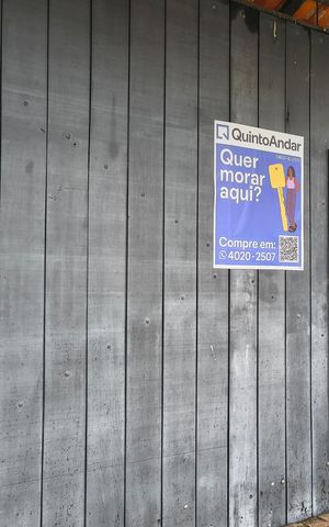 Casa de condomínio à venda com 202m², 3 quartos e 2 vagasFachada